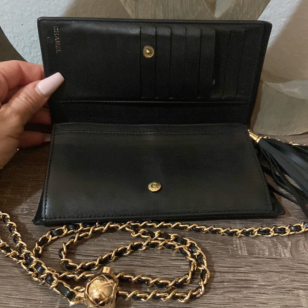 CHANEL Black Leather Clutch with Gold Chain - Picture 7 of 15